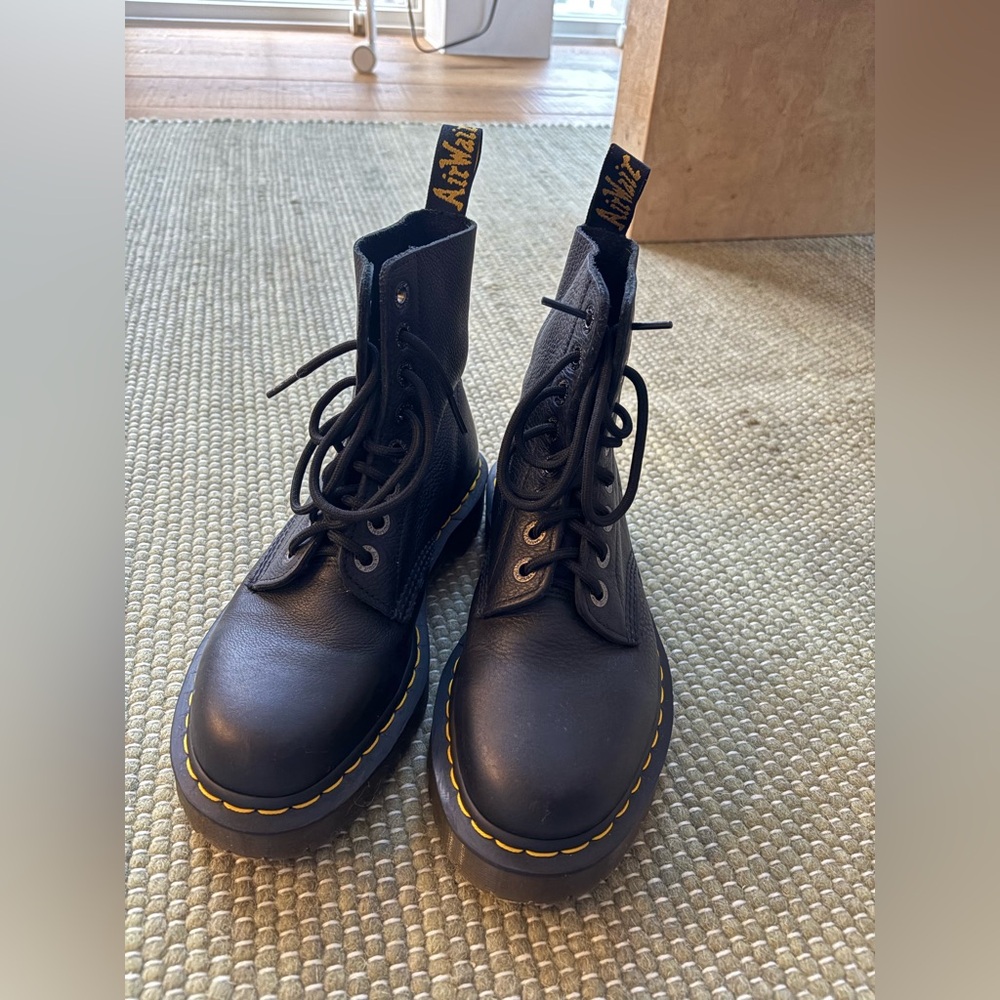 Dr martens platform lace up Chelsea boots